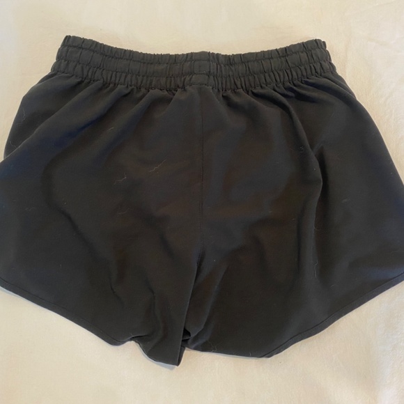Vuori Shorts 4” Inseam - Picture 2 of 5